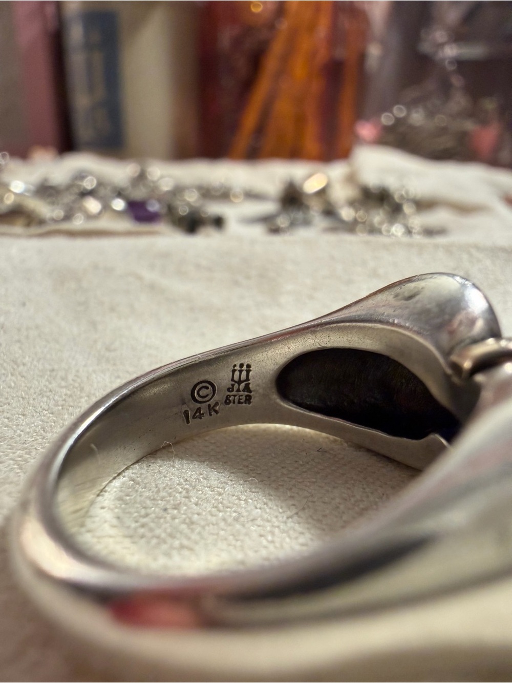 Retired bow ring - Picture 2 of 2